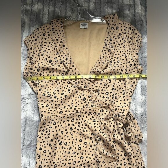 Aritzia Sunday Best Savoy Wrap Dress Size 4 - Picture 6 of 12